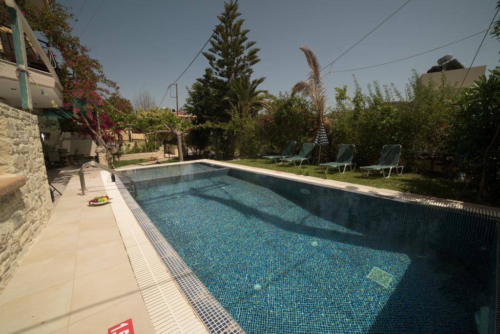 Bodikos Villas&Apartments Pitsidia Exterior foto